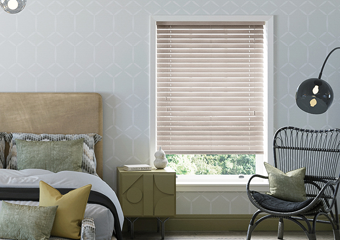 Kalmar, Windrift - Motorised Venetian Blind - Image 3